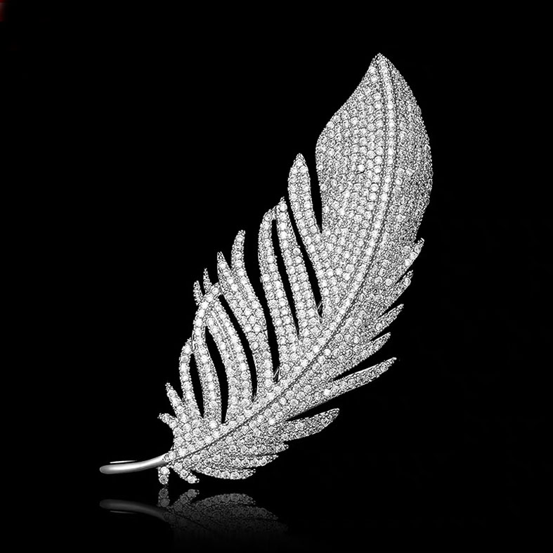 Quality feather design brooch & Necklace